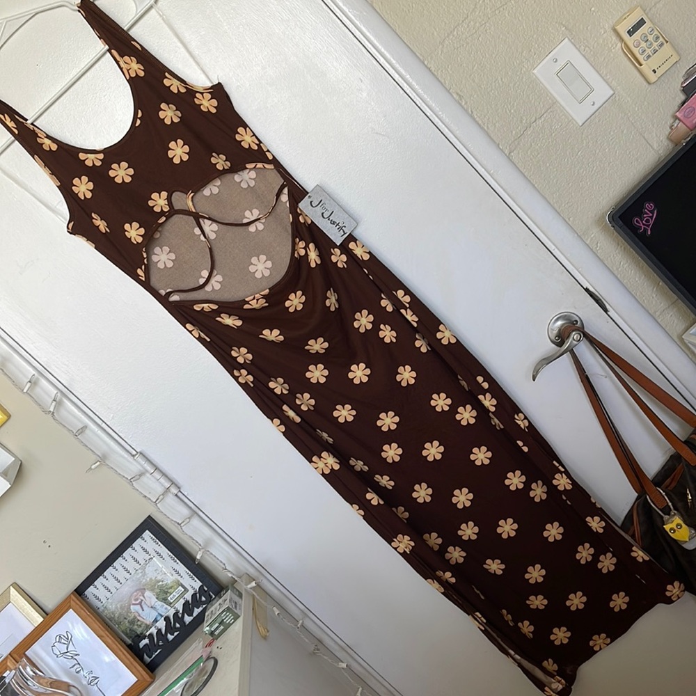 J for Justify Women Floral dress XL stretchy | cut-out front & slits at sides